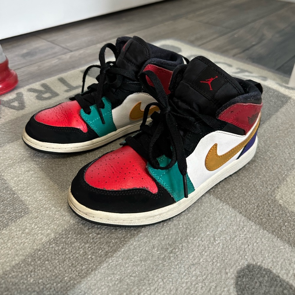 Nike Air Jordan 1 Mid GS 'Multi-Color'